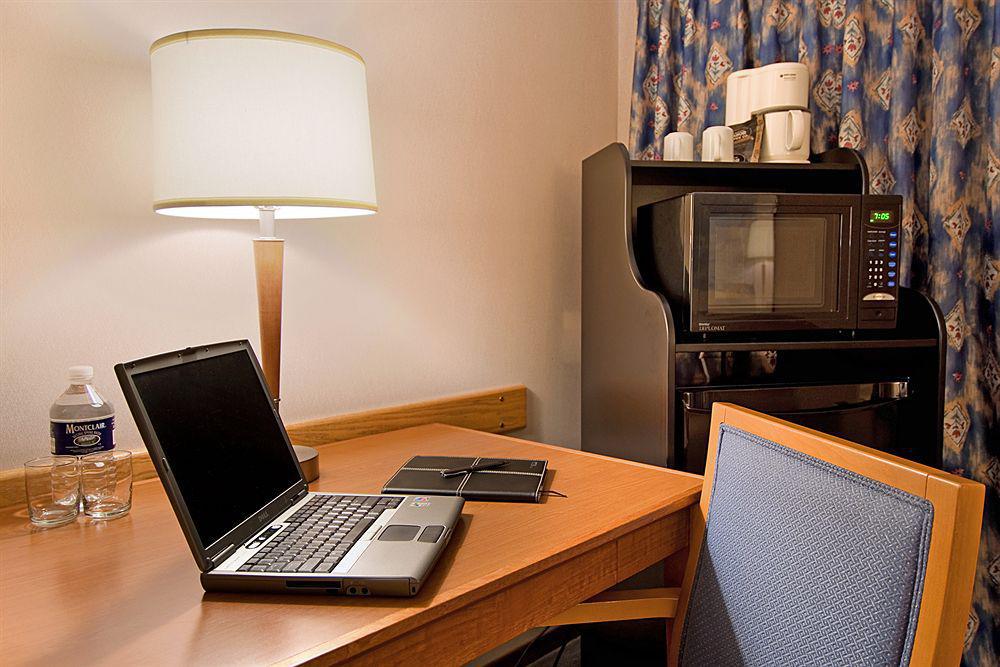 Comfort Inn Brantford Ngoại thất bức ảnh